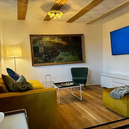 Altes Zollhaus - - Lovely - Luxury - Maisonette Apartment Schwabach