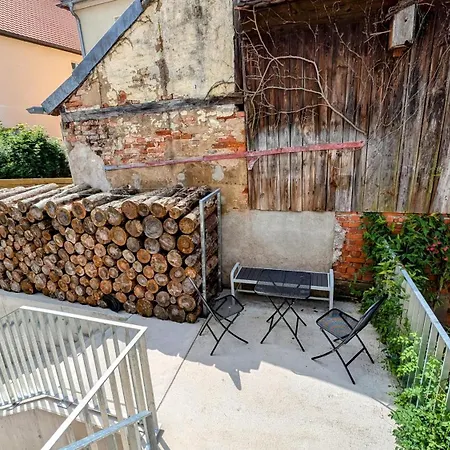 Altes Zollhaus - - Lovely - Luxury - Maisonette *
